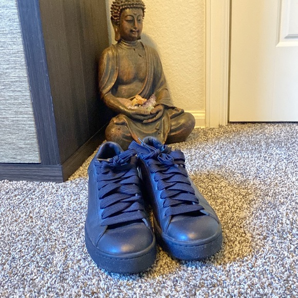 8.5 Coach Navy Blue Sneakers - Picture 8 of 8